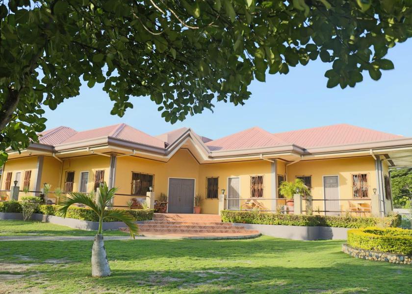 Central Visayas Moalboal Hotel Exterior