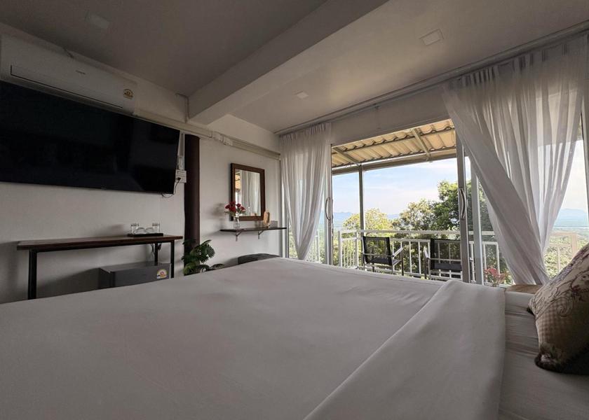 Krabi Province Ko Lanta King Suite with Balcony