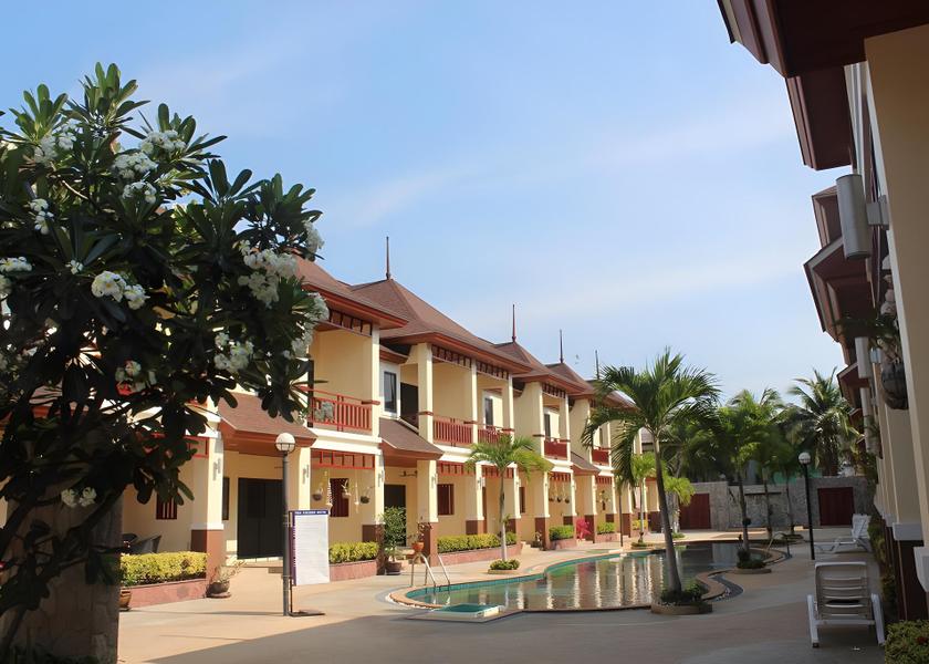 Phetchaburi Province Cha-am Swimming pool [outdoor]
