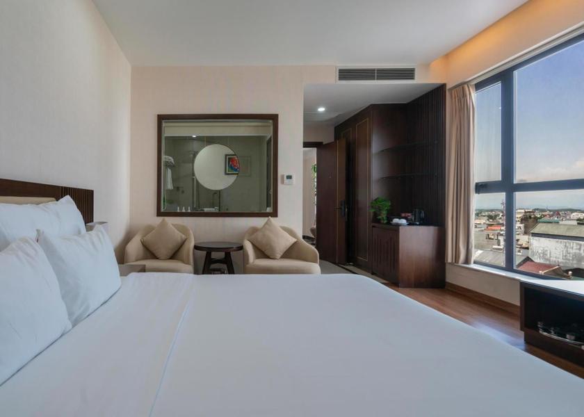 Quang Ninh Province Mong Cai Superior Double Room