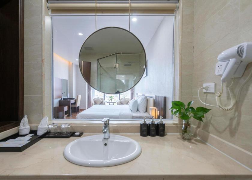 Quang Ninh Province Mong Cai Superior Double Room