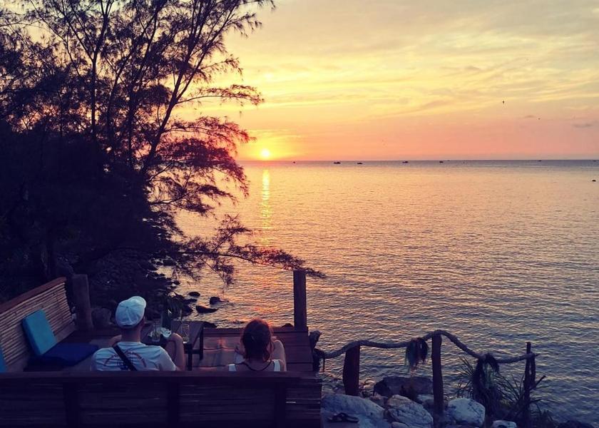 Preah Sihanouk Koh Rong Sanloem Surrounding environment