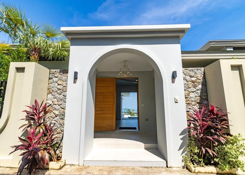 Phuket Province Rawai Front of property