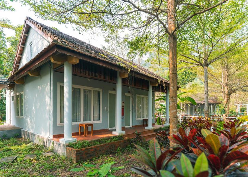 Quang Tri Province Bo Trach Exterior view