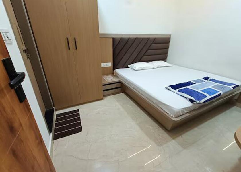 Uttar Pradesh Mathura 1025
