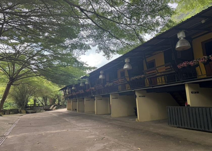 Nakhon Si Thammarat Province Lan Saka Room