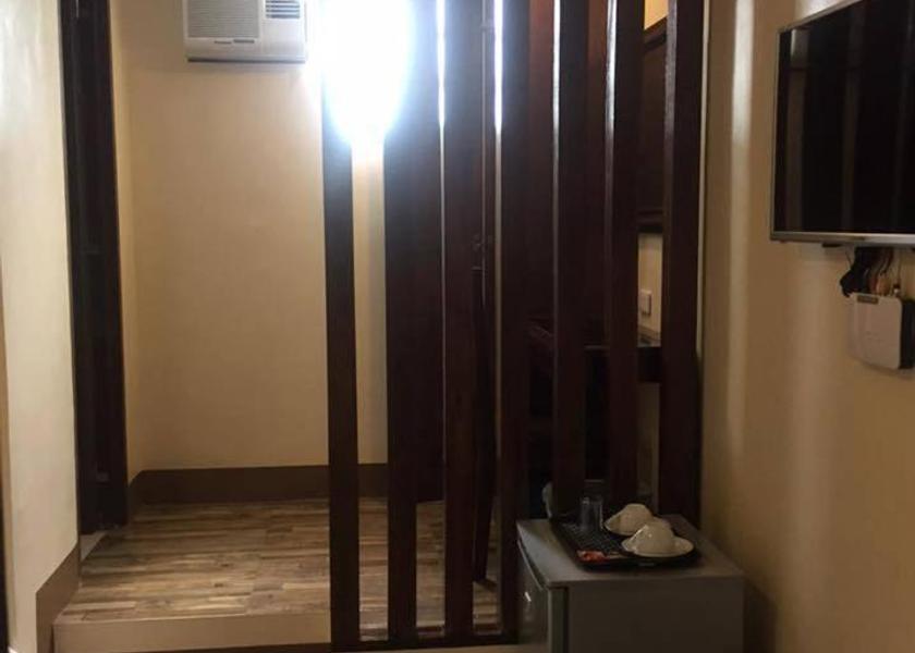 Central Visayas Bayawan City Deluxe Queen Room