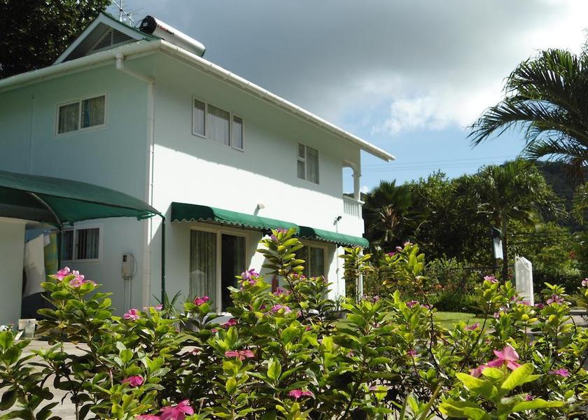  Praslin Island Exterior view