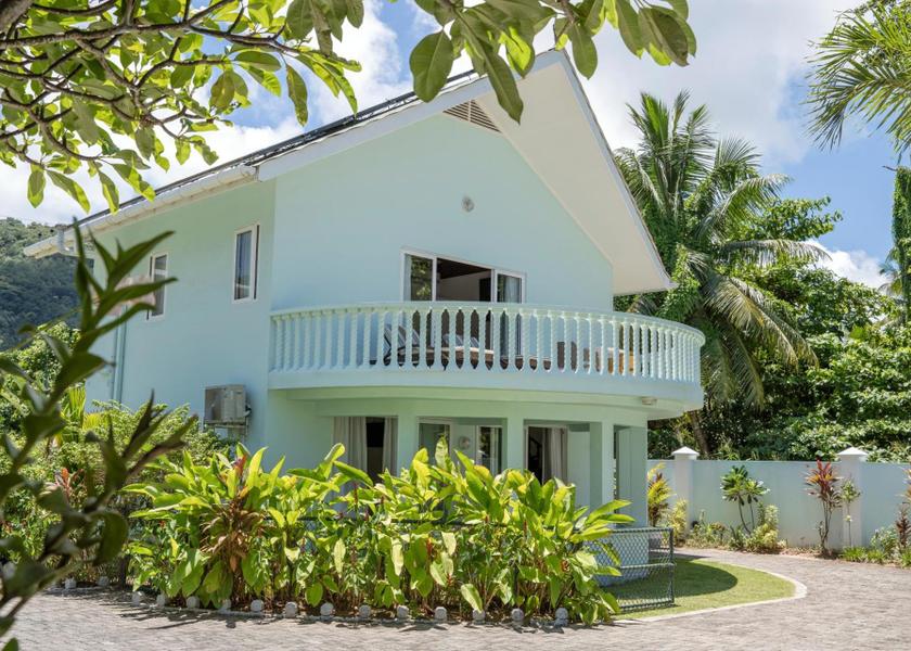  Praslin Island Hotel Exterior