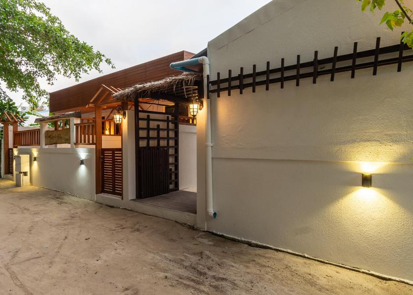 North Ari Atoll Ukulhas Entrance