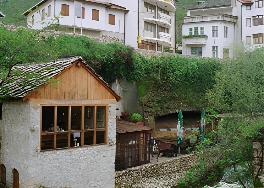 Federation of Bosnia and Herzegovina Mostar Surrounding environment