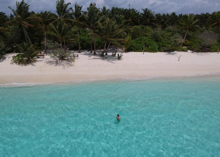North Ari Atoll Thoddoo Beach