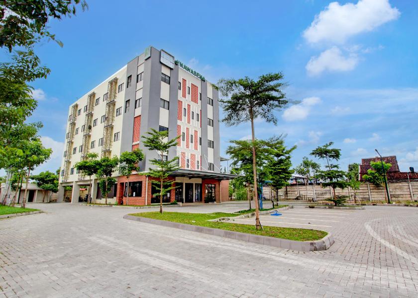 Central Java Grogol Exterior view