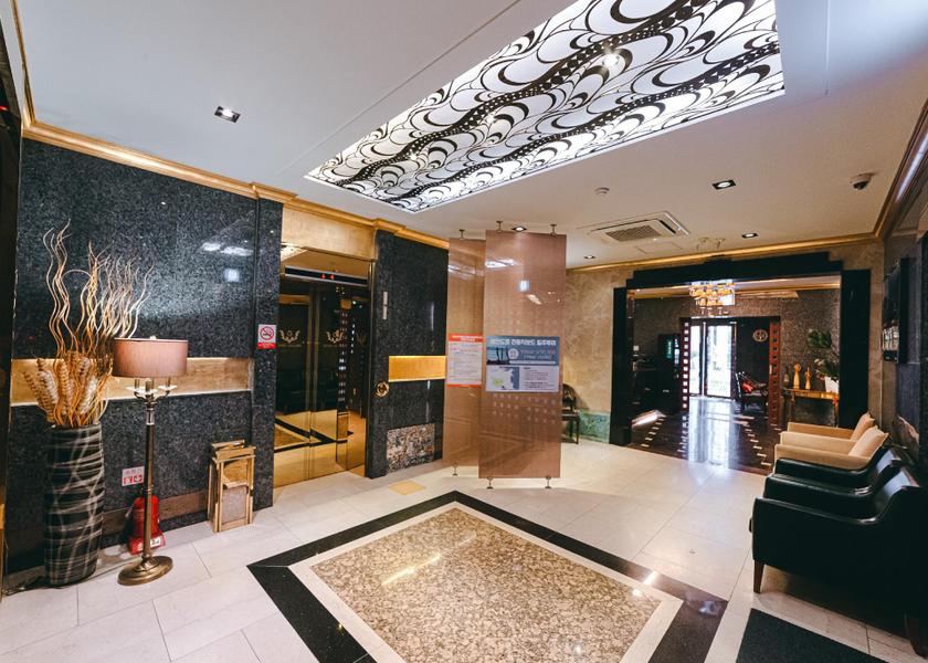 South Gyeongsang Tongyeong Lobby