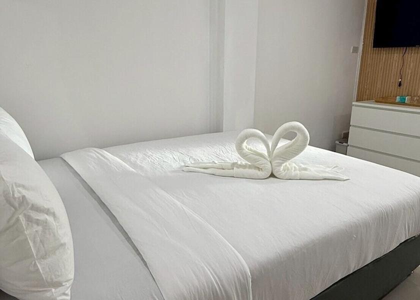  Pluak Daeng Room