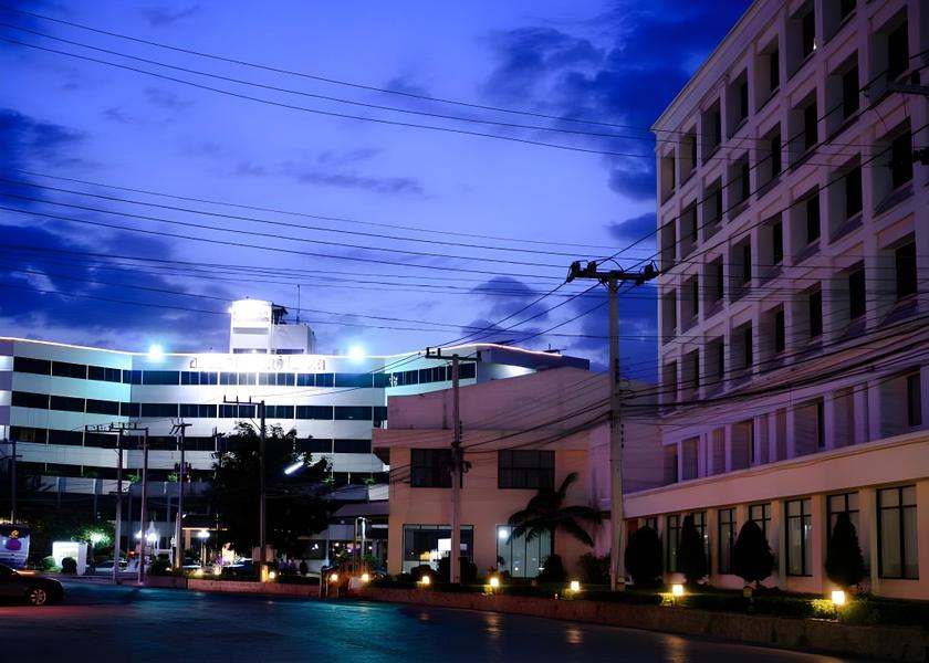Phra Nakhon Si Ayutthaya Province Uthai Exterior view