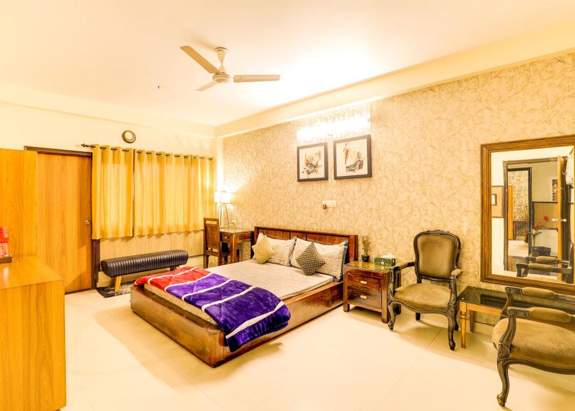 Uttar Pradesh Noida Family room