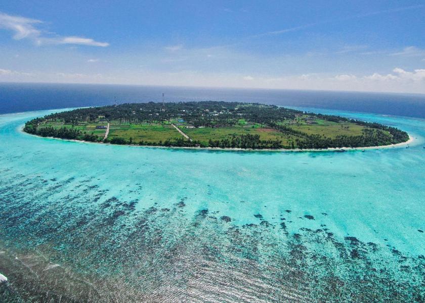 North Ari Atoll Thoddoo Surrounding environment