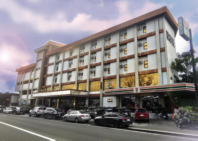 Central Luzon Angeles City Exterior view