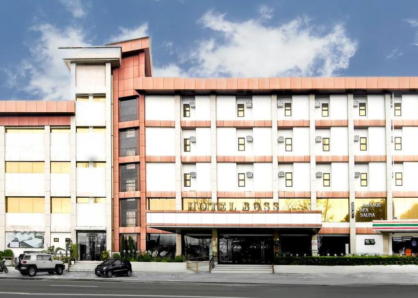 Central Luzon Angeles City Exterior view