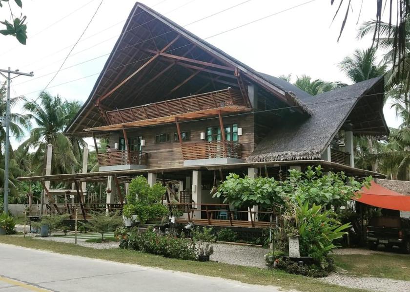 Caraga General Luna Hotel Exterior