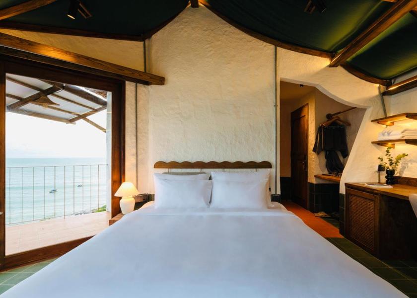 An Giang Province Kien Hai Suite with Sea View