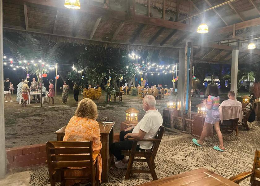 Phuket Province Mai Khao Food & Dining