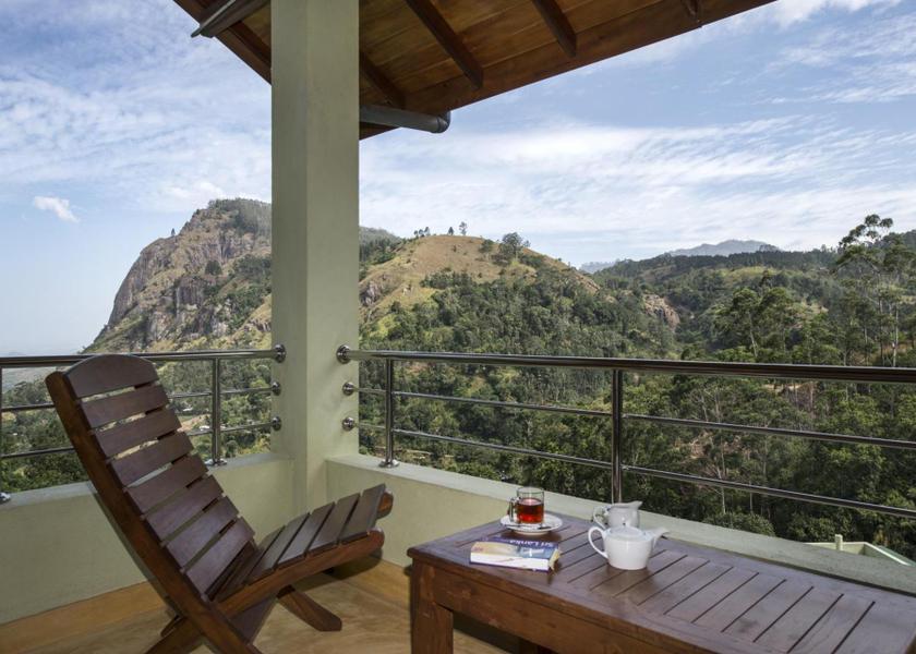 Uva Province Ella Family room 11 mountain view