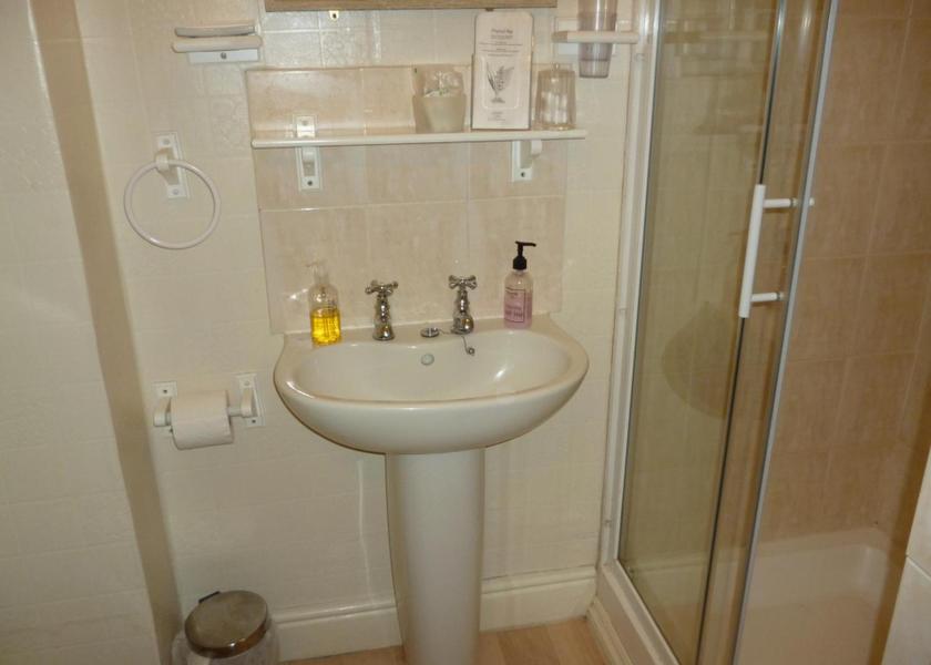 Wales Tenby Bathroom