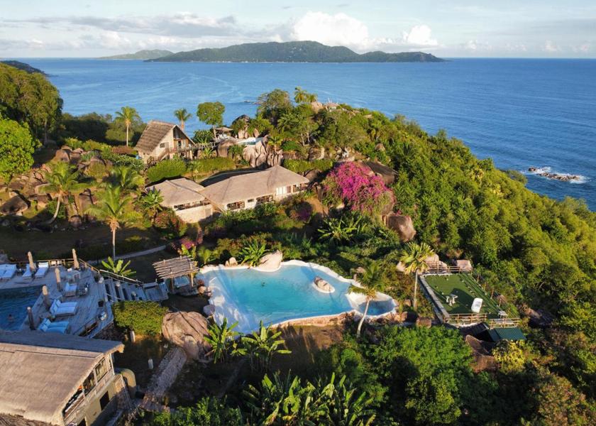  Praslin Island Exterior view