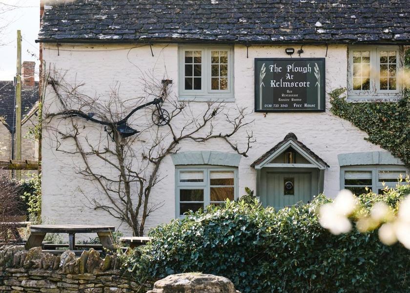 England Lechlade Exterior view