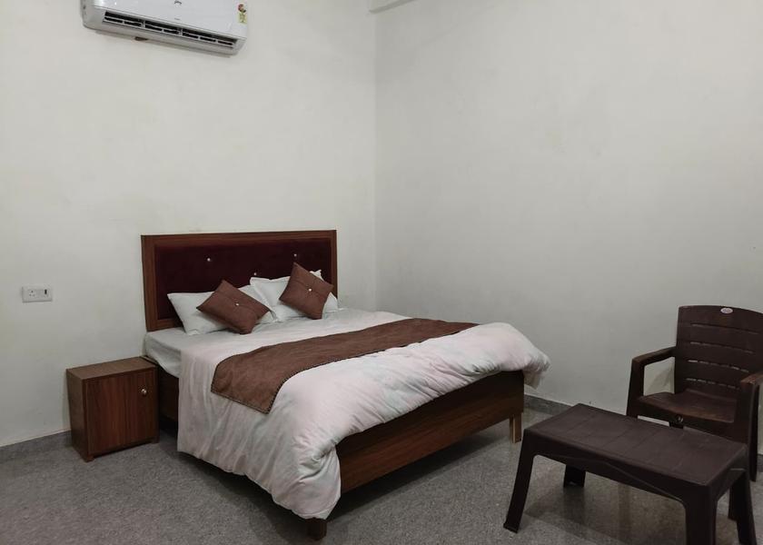 Uttar Pradesh Kosi Kalan Deluxe Room