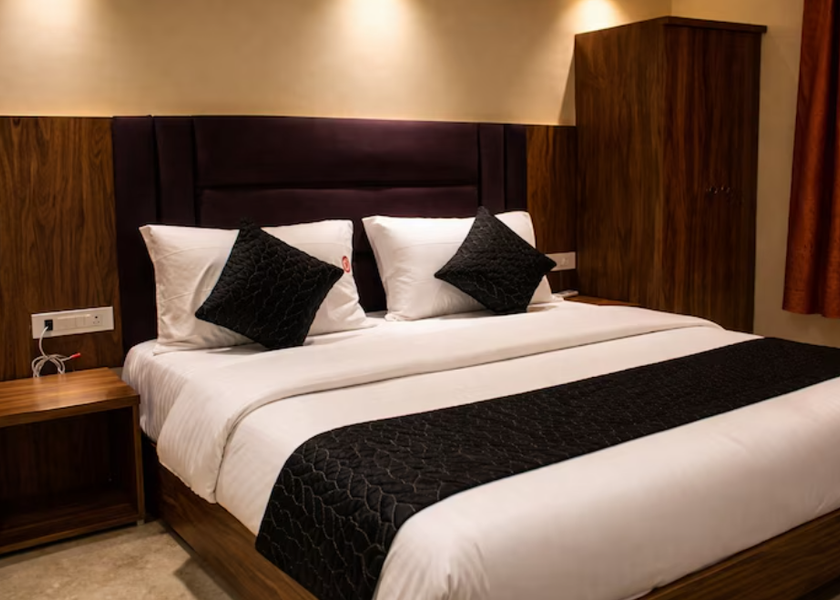 Uttarakhand Roorkee Deluxe Room