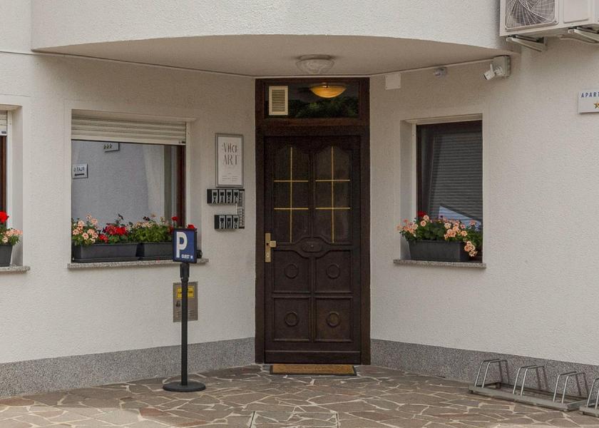  Ljubljana Entrance