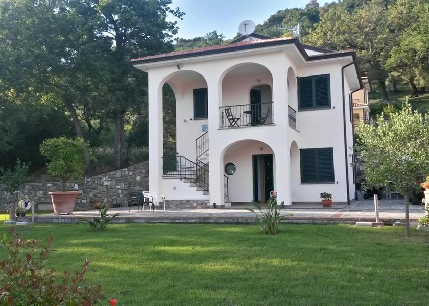 Campania Ispani Exterior view