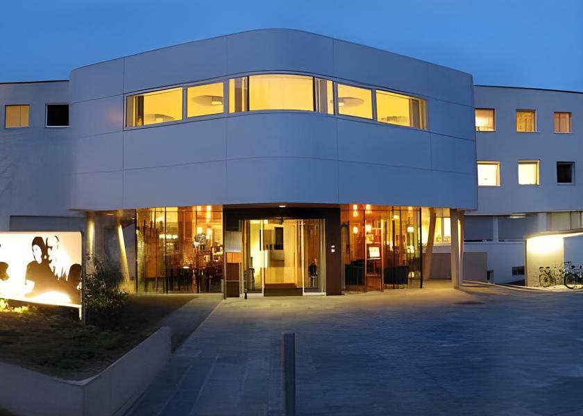 Tyrol Innsbruck Hotel Exterior