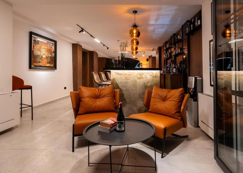 Kosovo Pristina Lobby
