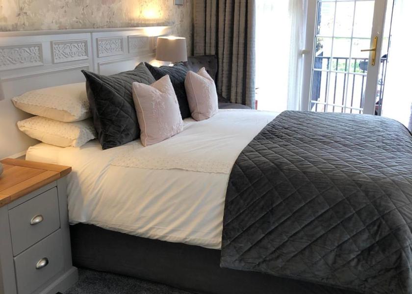 England Alnwick Room 1