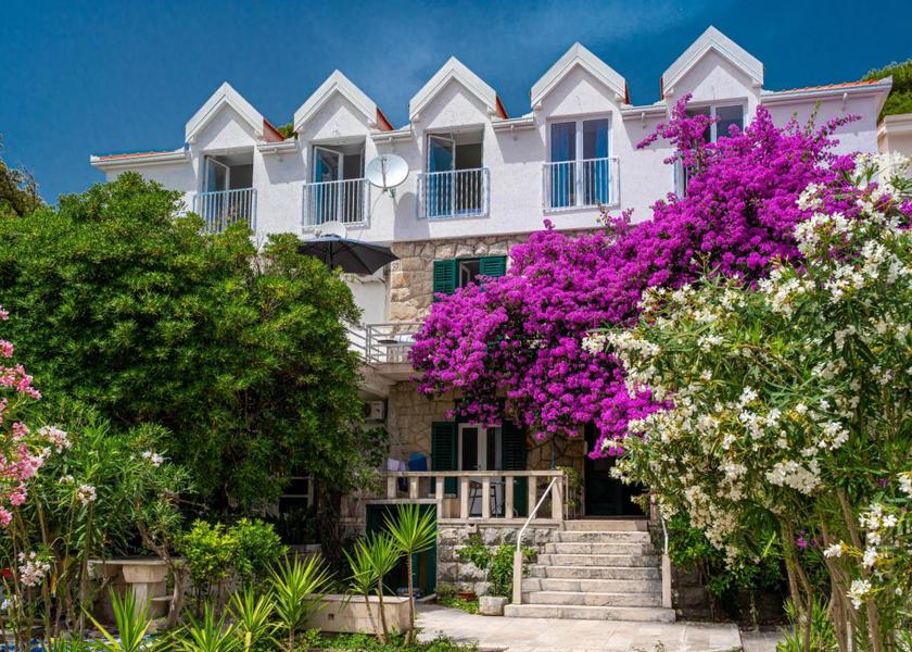 Split-Dalmatia Brela Hotel Exterior