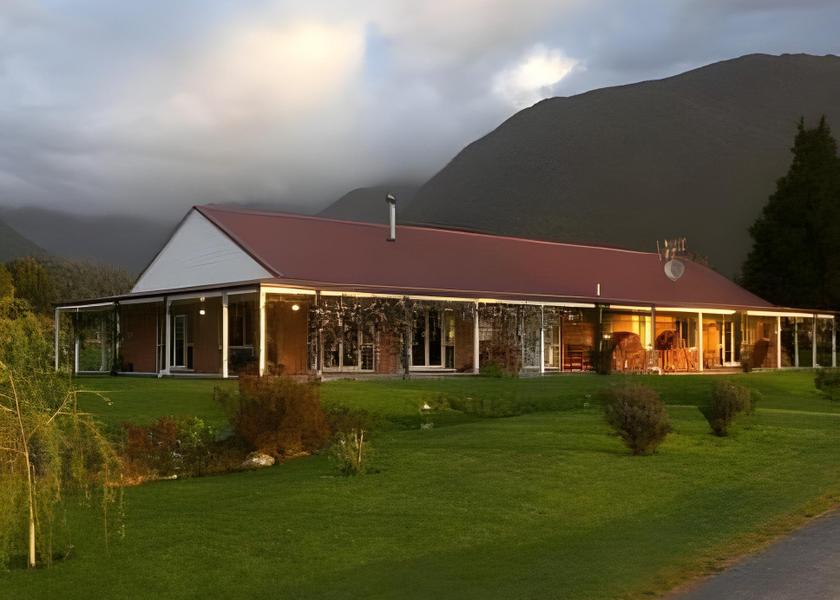 West Coast Fox Glacier Exterior view
