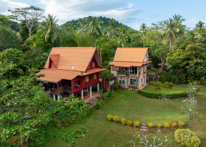 Krabi Province Nuea Khlong Exterior view
