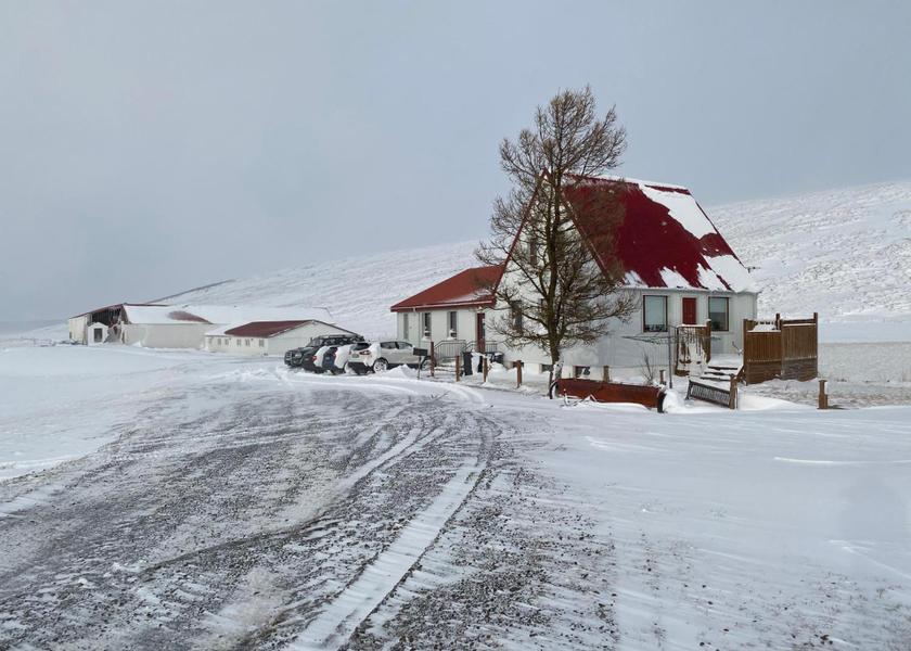 Northeastern Region Laugar Exterior view