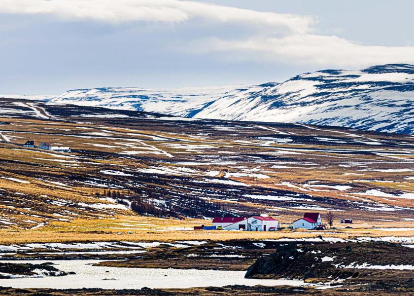 Northeastern Region Laugar Exterior view