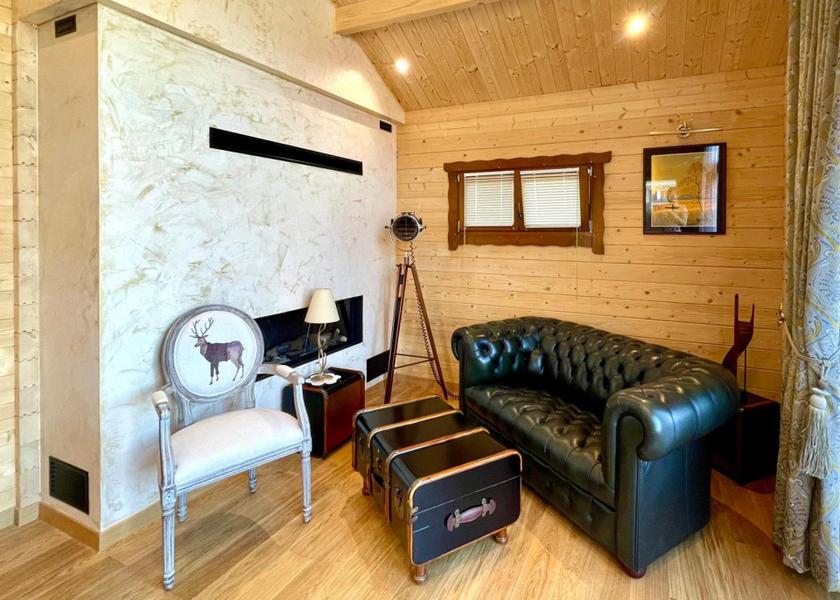 Grand Est Conde-Northen Public Areas