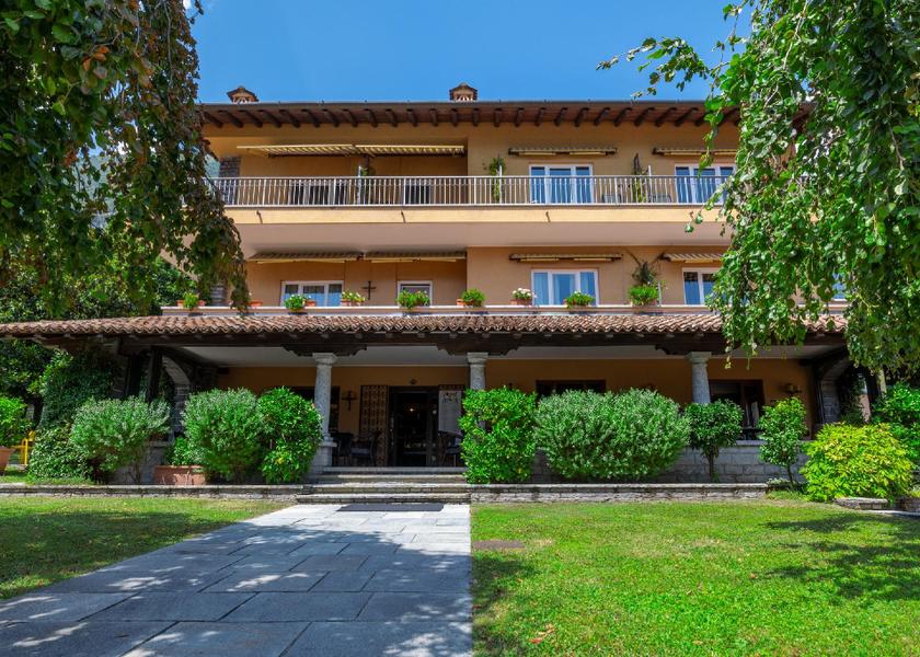 Lombardy Tremezzina Entrance