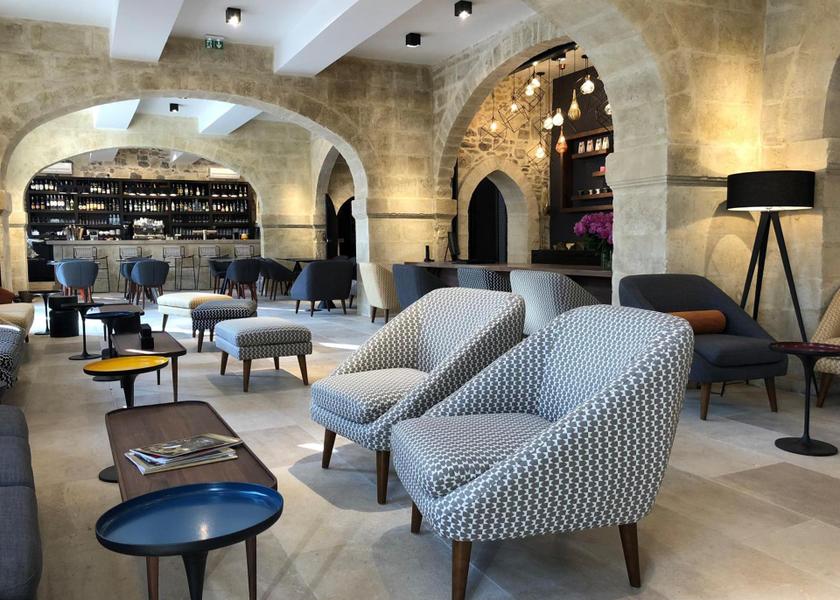 Occitanie Aigues-Mortes Lobby