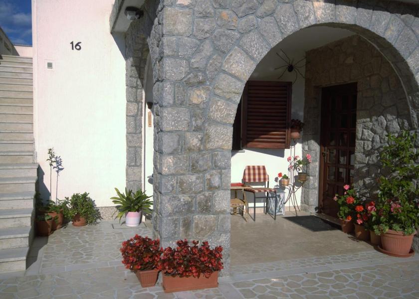 Primorje-Gorski Kotar Malinska-Dubasnica Entrance