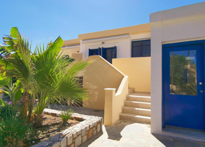 Crete Kissamos Entrance