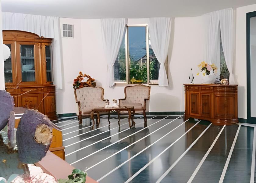 Tuscany Seravezza Lobby