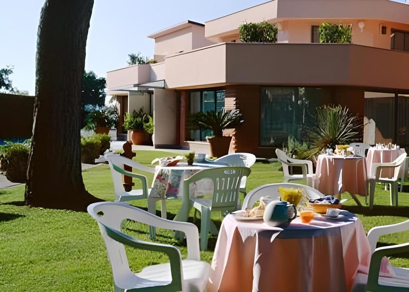 Tuscany Seravezza Garden